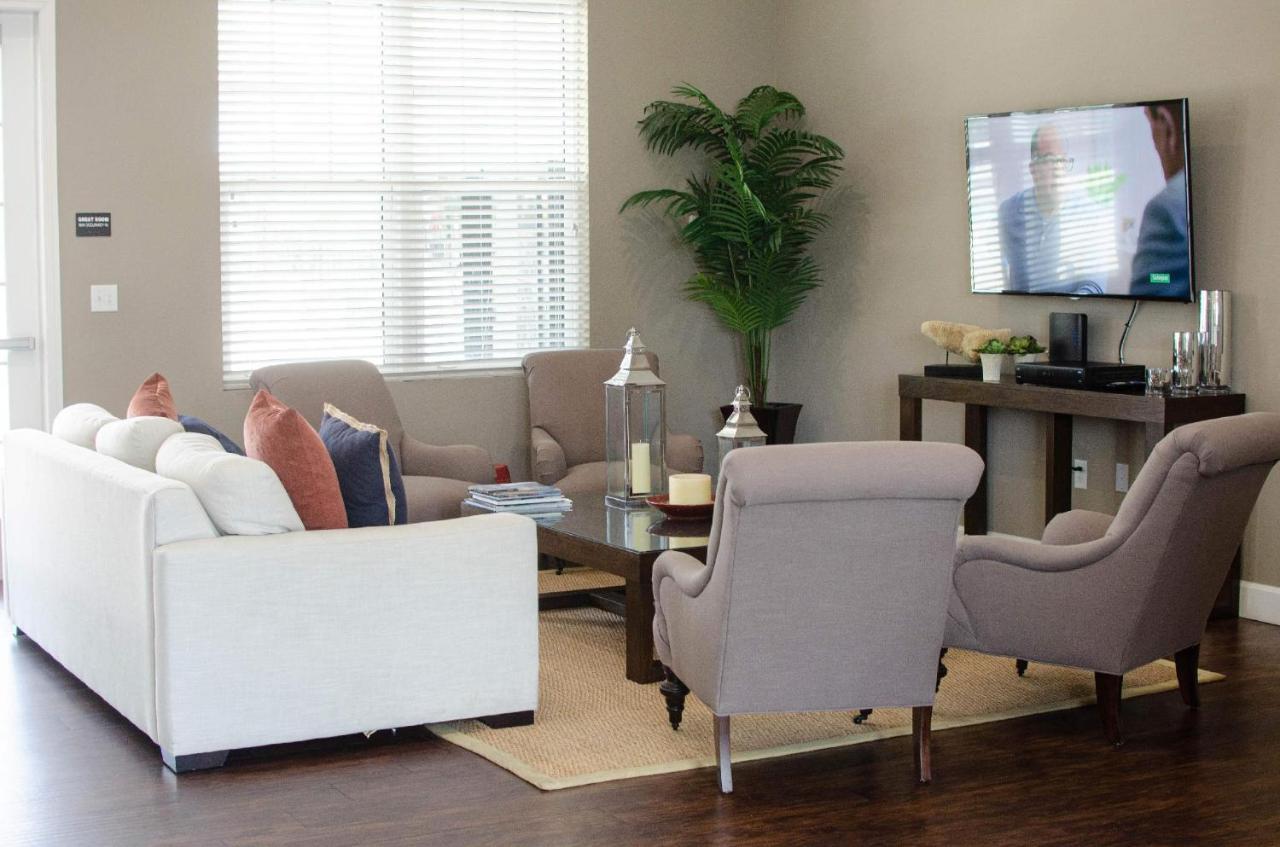 Great And Practical Townhouse In Gated Community, Sleeps 6 10 Min To Disney! Orlando Ngoại thất bức ảnh